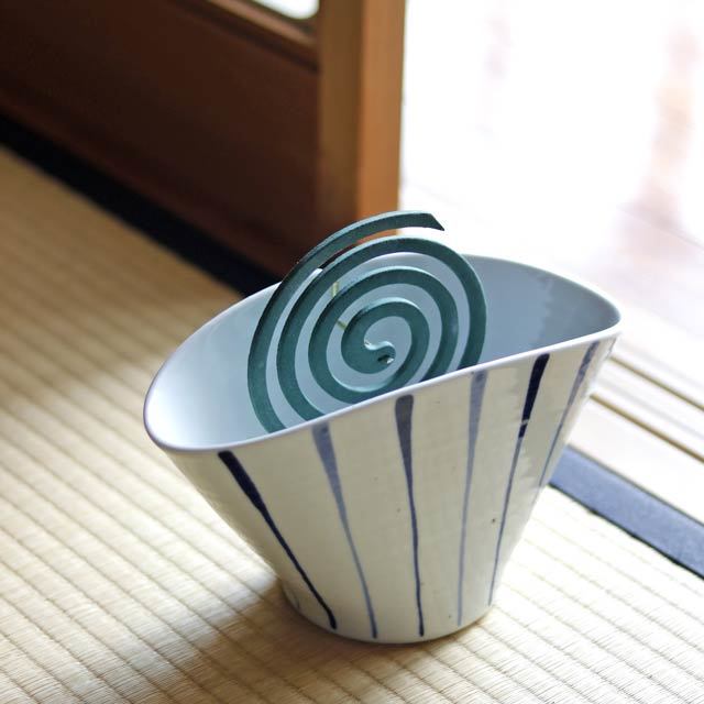 和食器・砥部焼　岡田陶房の蚊取り線香立て