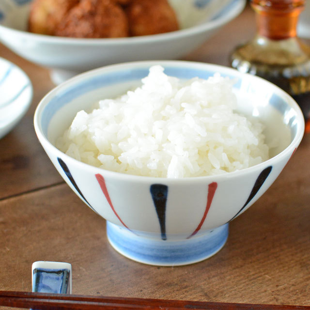 和食器・砥部焼　青赤線の茶碗(大)