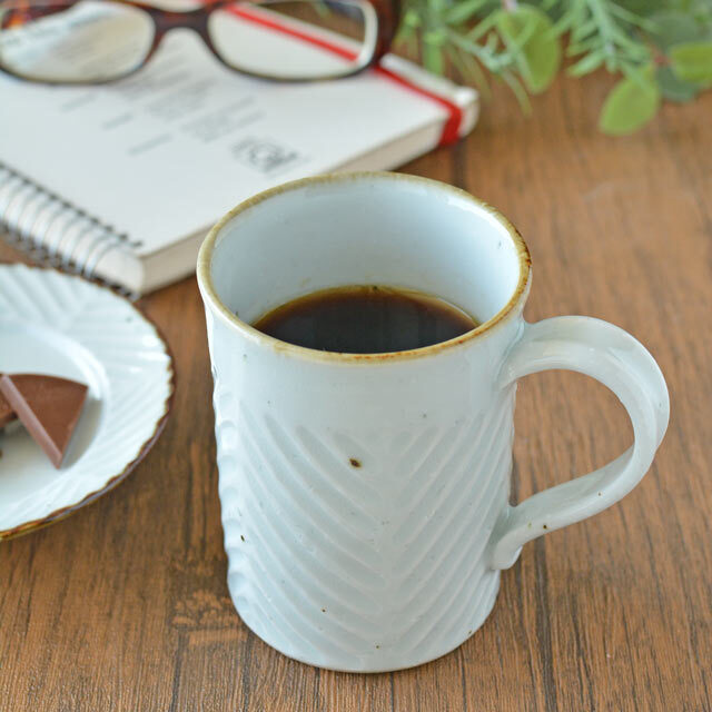 和食器・砥部焼　皐月窯のマグカップ