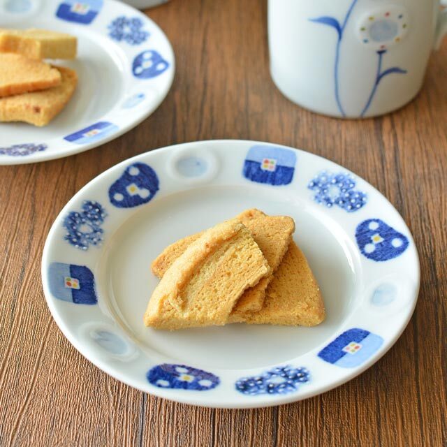 和食器・砥部焼　皐月窯のリム付皿(4寸)