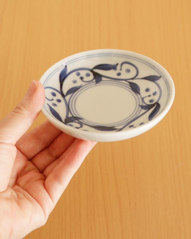 砥部焼の和食器 千山窯の小皿 【砥部工房 からくさ】