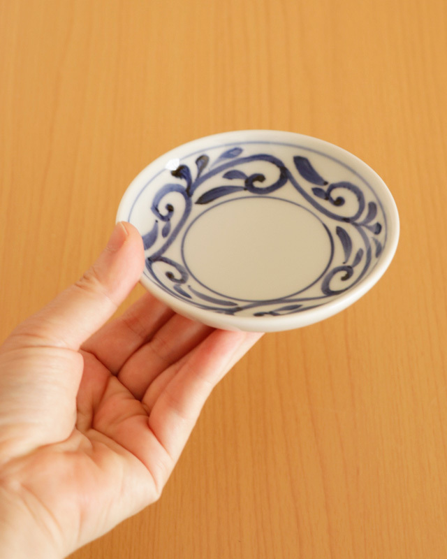 砥部焼の和食器 千山窯の小皿 【砥部工房 からくさ】