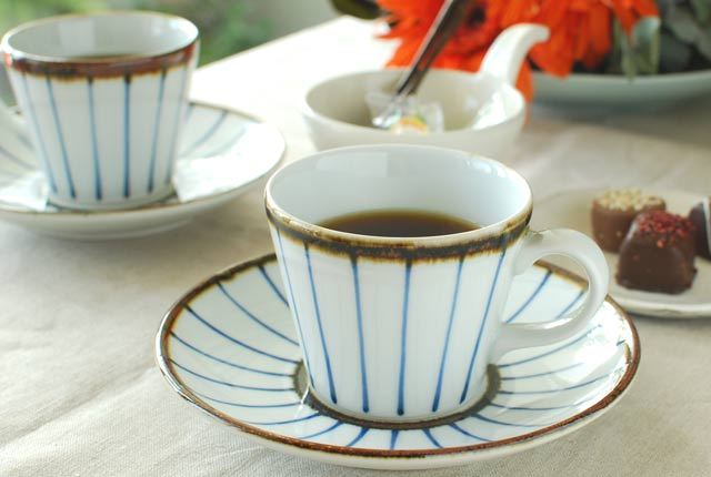 和食器・砥部焼　縁紅のコーヒーカップ