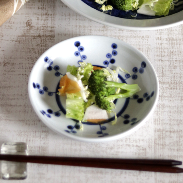 【砥部焼 陶房遊】キノミナノの丸皿(5寸)