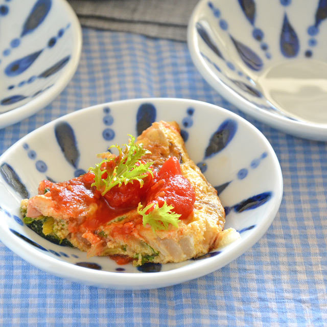 砥部焼の和食器 陶房遊の楕円皿 【砥部工房 からくさ】