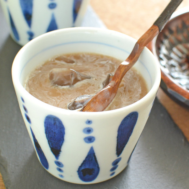 和食器・砥部焼　あまつぶのそばちょこ