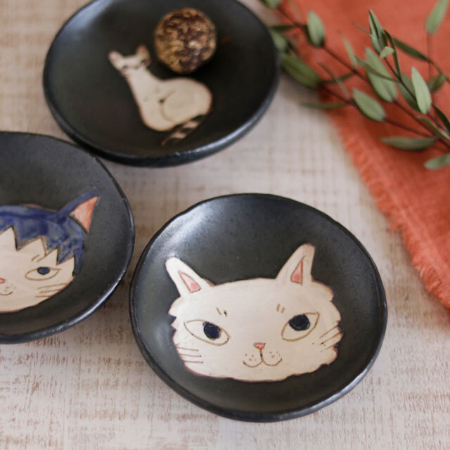 【陶工房 Sato】猫の小皿(黒) (A・B・C・D・E・F)