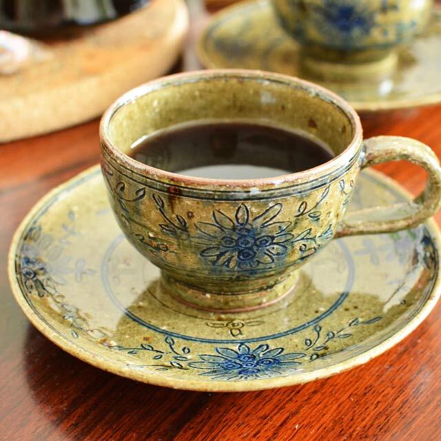 和食器・砥部焼　陶彩窯のコーヒーカップ