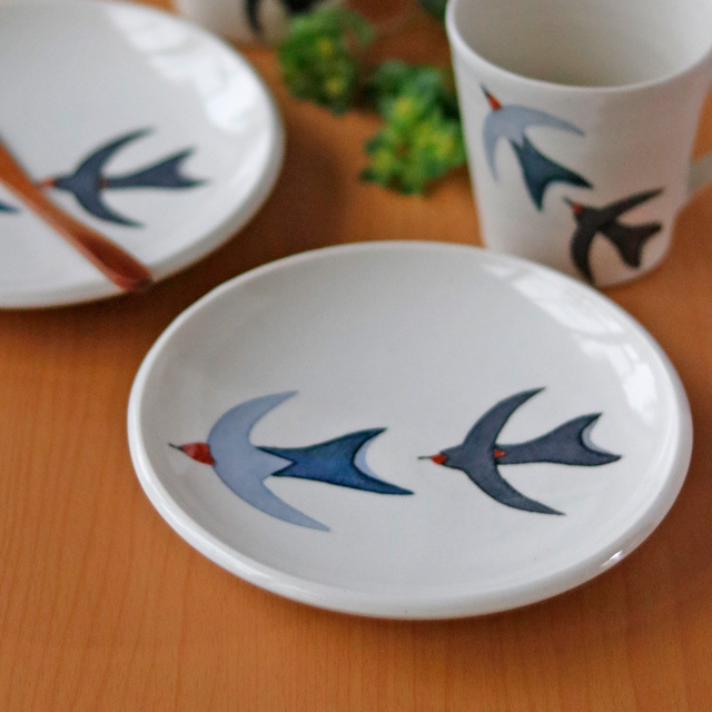 和食器・砥部焼　陶彩窯の丸皿