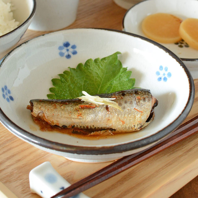 和食器・砥部焼　小梅文の古砥部深皿(5寸)