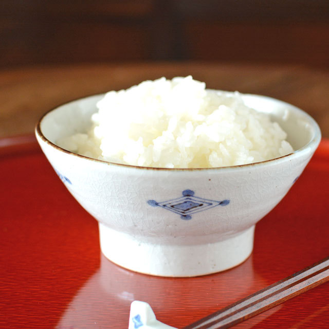 和食器・砥部焼　菱文の古砥部茶碗(小)