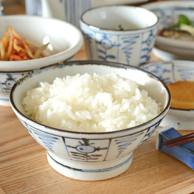和食器・砥部焼　なずな文の古砥部茶碗(小)