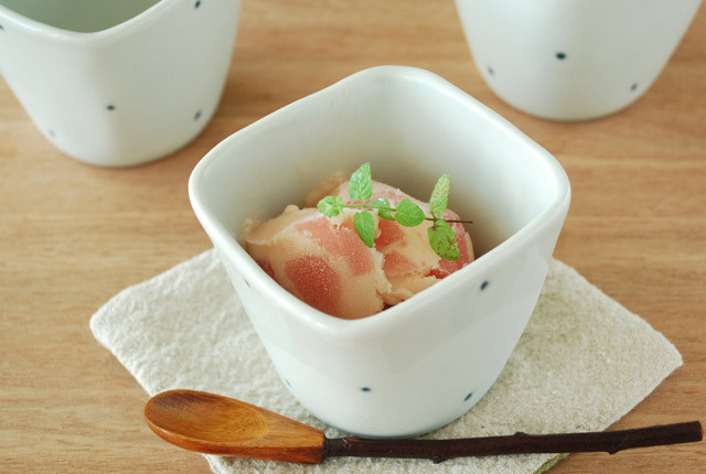 和食器・砥部焼　プチプチ柄の角フリーカップ