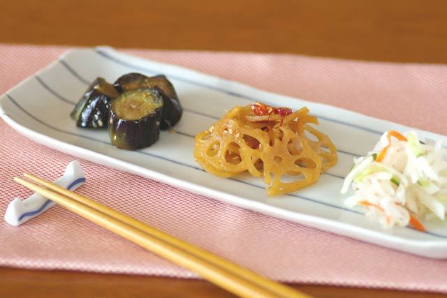 和食器・砥部焼　しましま柄の長皿