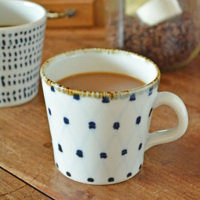 和食器・砥部焼　雲石窯のマグカップ