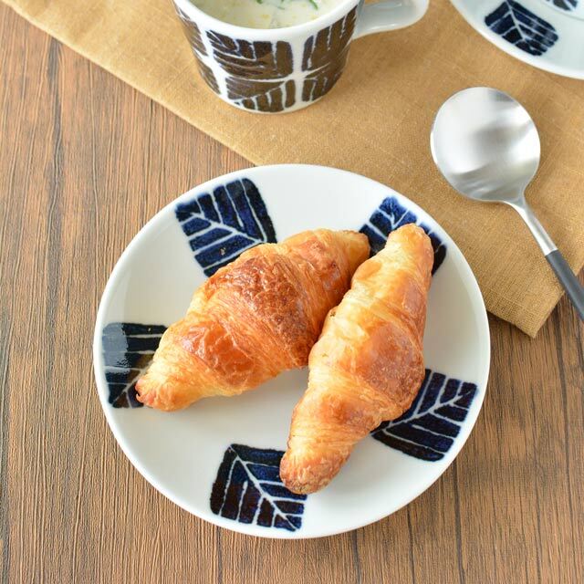 和食器・砥部焼　雲石窯の丸皿