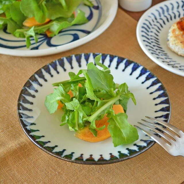 【砥部焼 雲石窯】細とくさの丸皿(5寸)