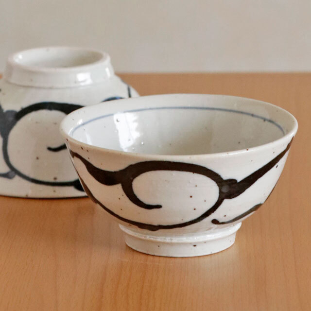 【砥部焼 山中窯】ごす唐草の茶碗