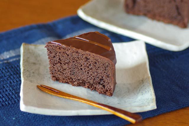 和食器・砥部焼　市松模様の角銘々皿