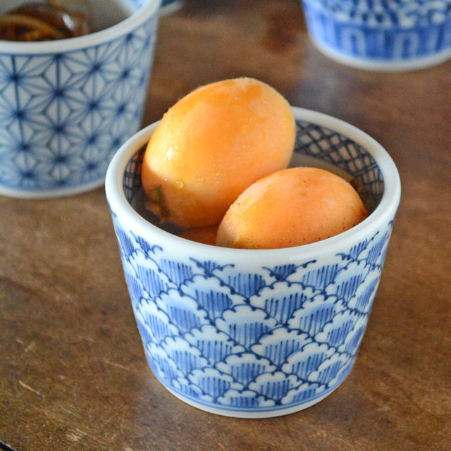 和食器・砥部焼　花弁のそば猪口