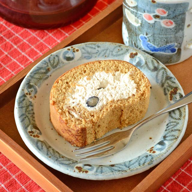 和食器・砥部焼　つばきのリム付皿(小)