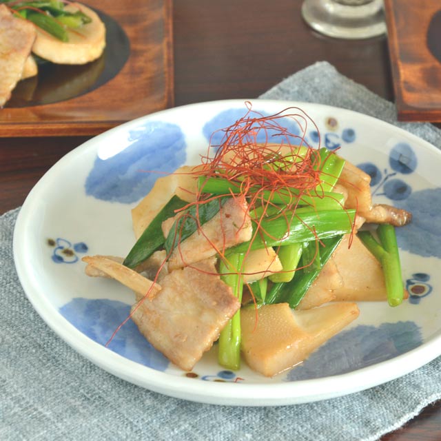 和食器・砥部焼　ブルー木の葉の茶碗
