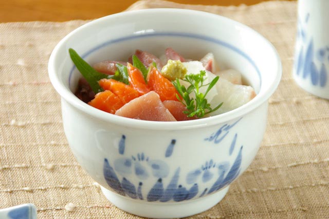 【砥部焼 森陶房】あやめの小丼