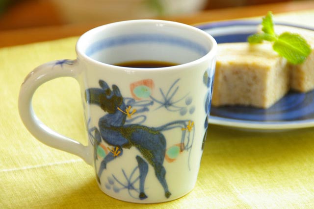 【砥部焼 西岡工房】うまのマグカップ