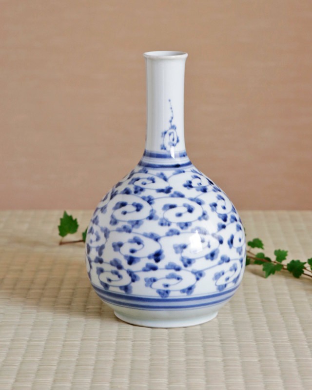 砥部焼の和食器 中田窯の花器【砥部工房 からくさ】