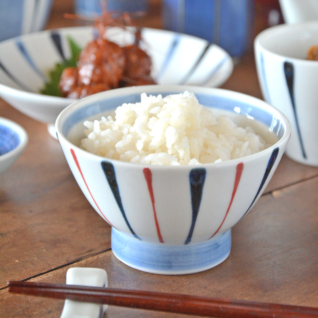 和食器・砥部焼　青赤線の茶碗(小)