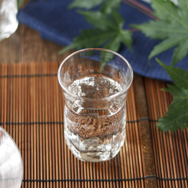 【吹きガラス　ヨシロ工房】六角冷酒グラス