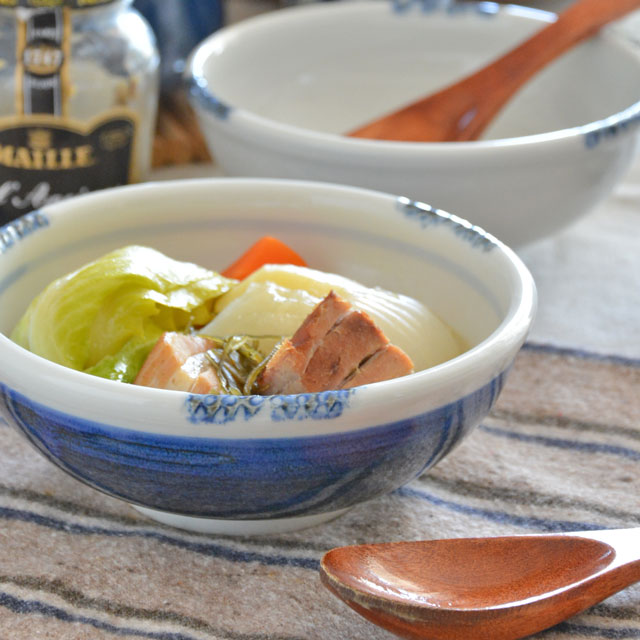 和食器・砥部焼　青いギザギザ鉢(5寸)