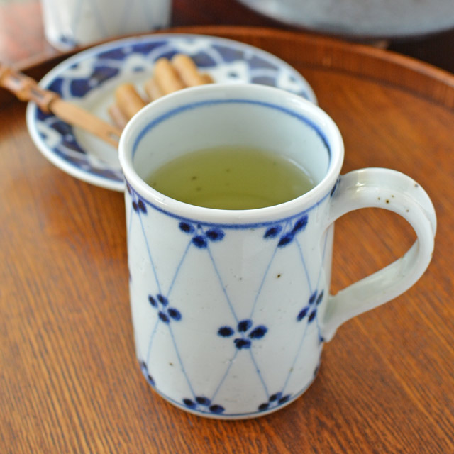 和食器・砥部焼　皐月窯のマグカップ