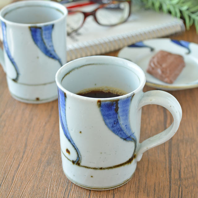 和食器・砥部焼　皐月窯のマグカップ