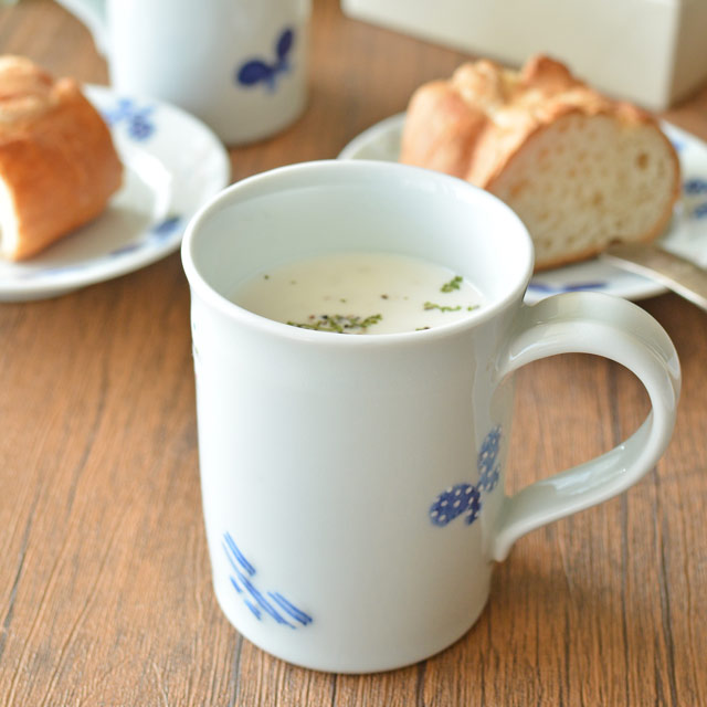 和食器・砥部焼　皐月窯のマグカップ