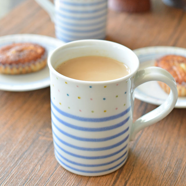 和食器・砥部焼　皐月窯のマグカップ