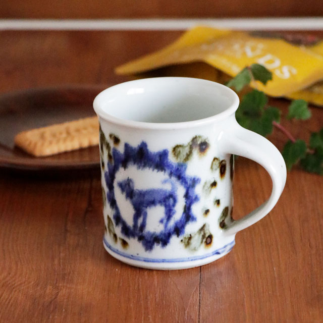 砥部焼の和食器 皐月窯のマグカップ 【砥部工房 からくさ】