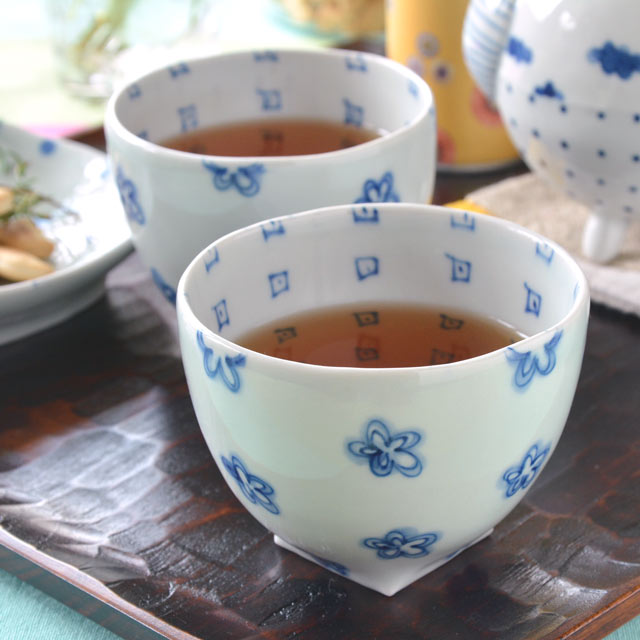 砥部焼 青い花模様の浅いボウル 3セット 楽天市場】【ふるさと納税