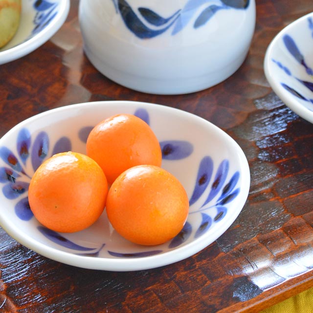 和食器・砥部焼　ブルーリーフの楕円小皿