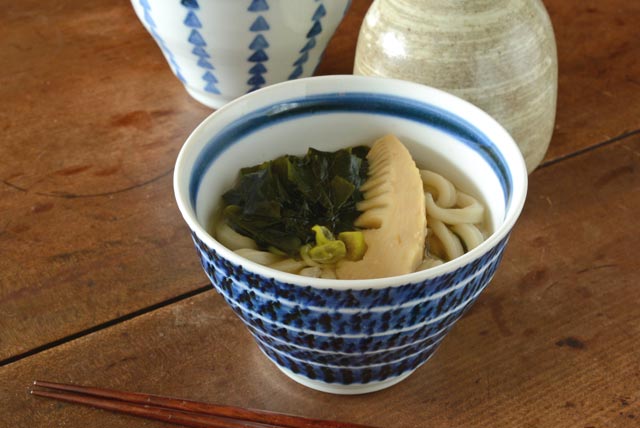 和食器・砥部焼　駒とびかんなの多用碗