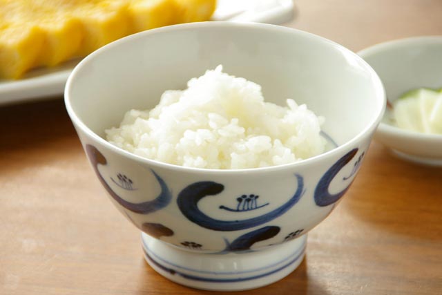 【砥部焼 陶房遊】つばきの茶碗（大）