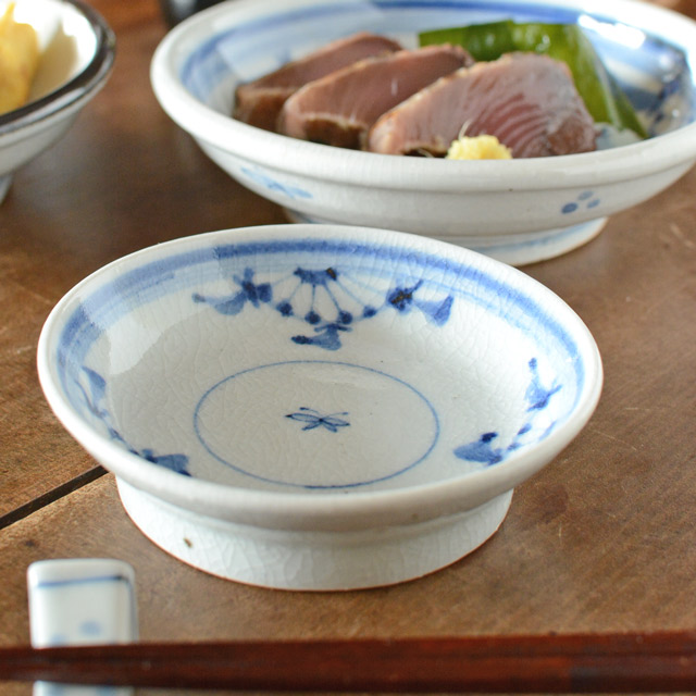 和食器・砥部焼　菊文の古砥部小皿(3.5寸)