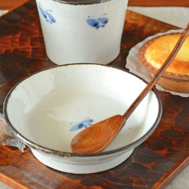 和食器・砥部焼　蝶文の古砥部小皿(3.5寸)