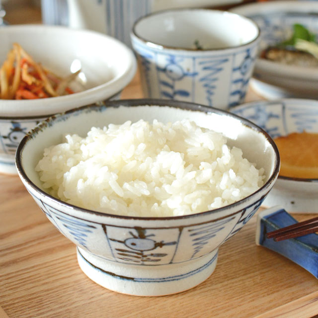 和食器・砥部焼　なずな文の古砥部茶碗(小)