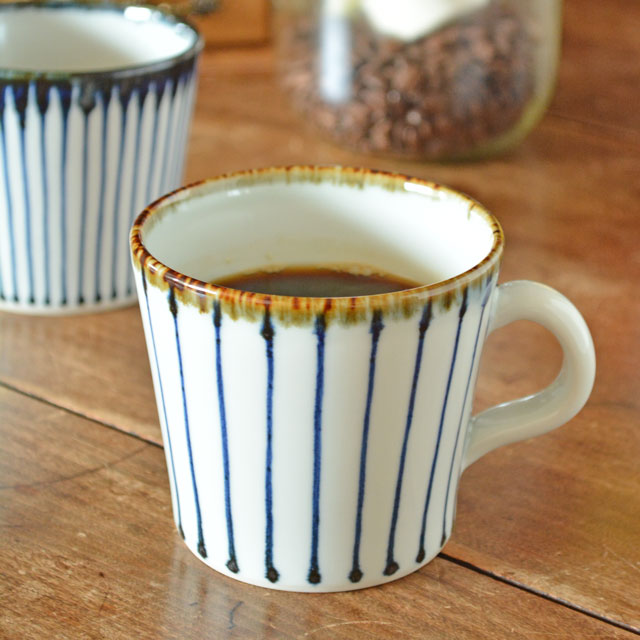 和食器・砥部焼　雲石窯のマグカップ