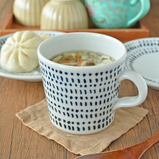 和食器・砥部焼　雲石窯のマグカップ