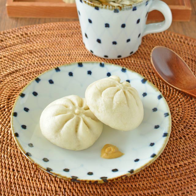 和食器・砥部焼　雲石窯の丸皿