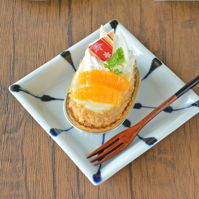 和食器・砥部焼　しずく文の正角皿