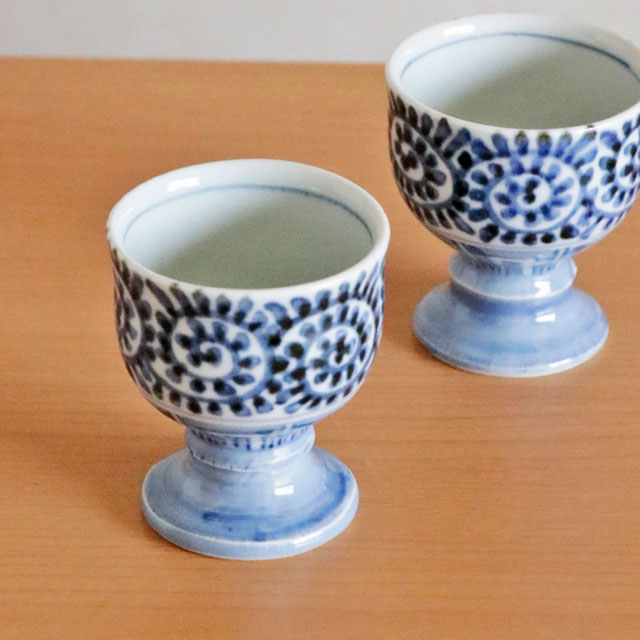 【砥部焼 山中窯】蛸唐草の台付カップ