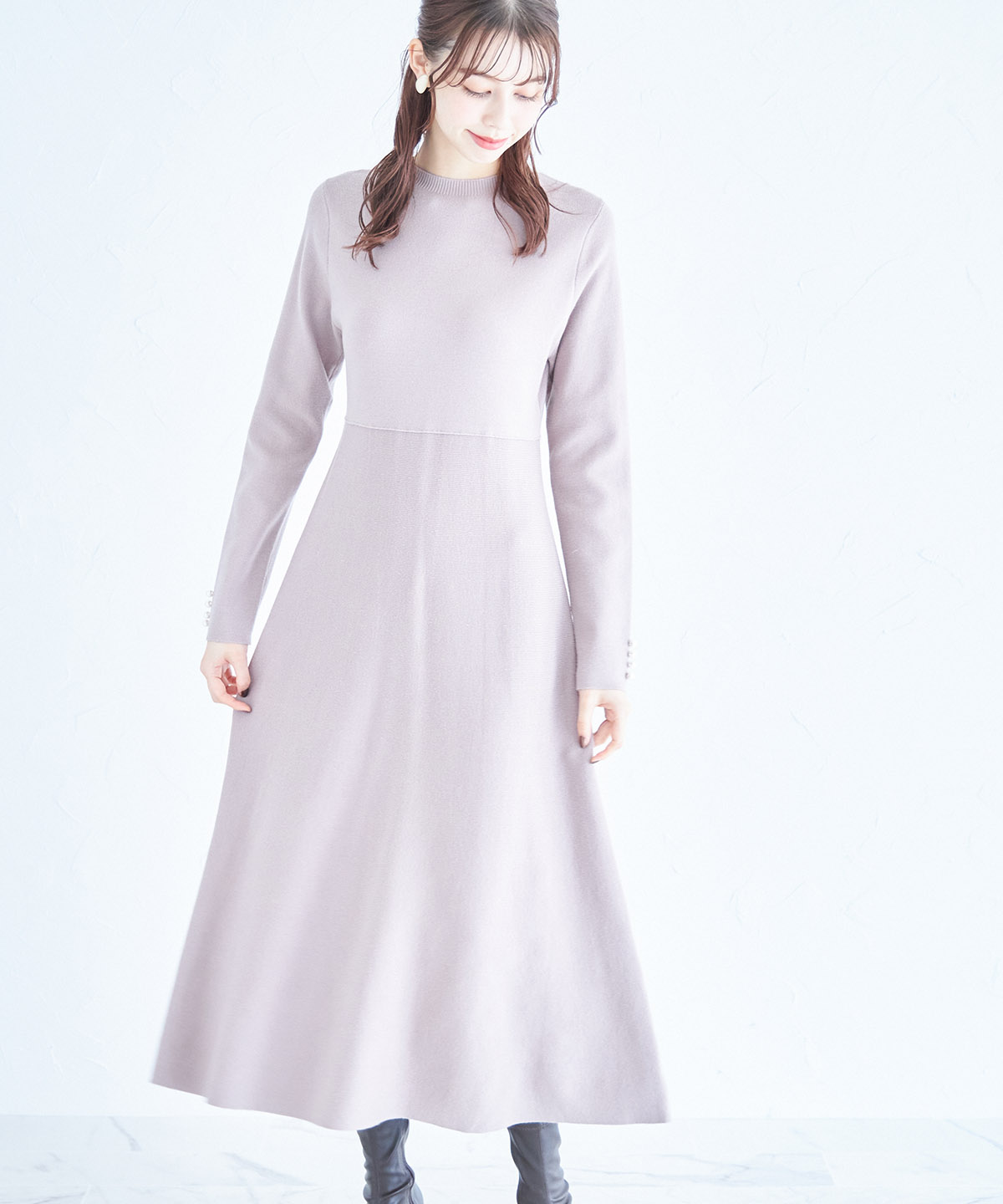 袖口パール付きニットフレアワンピース【semesia セミシア】 tocco closet(トッコクローゼット)＊スペシャルプライス品につき返品/キャンセル/配送日指定不可/ラッピング不可/少量在庫のセールの為交換は出来かねる場合がございます。